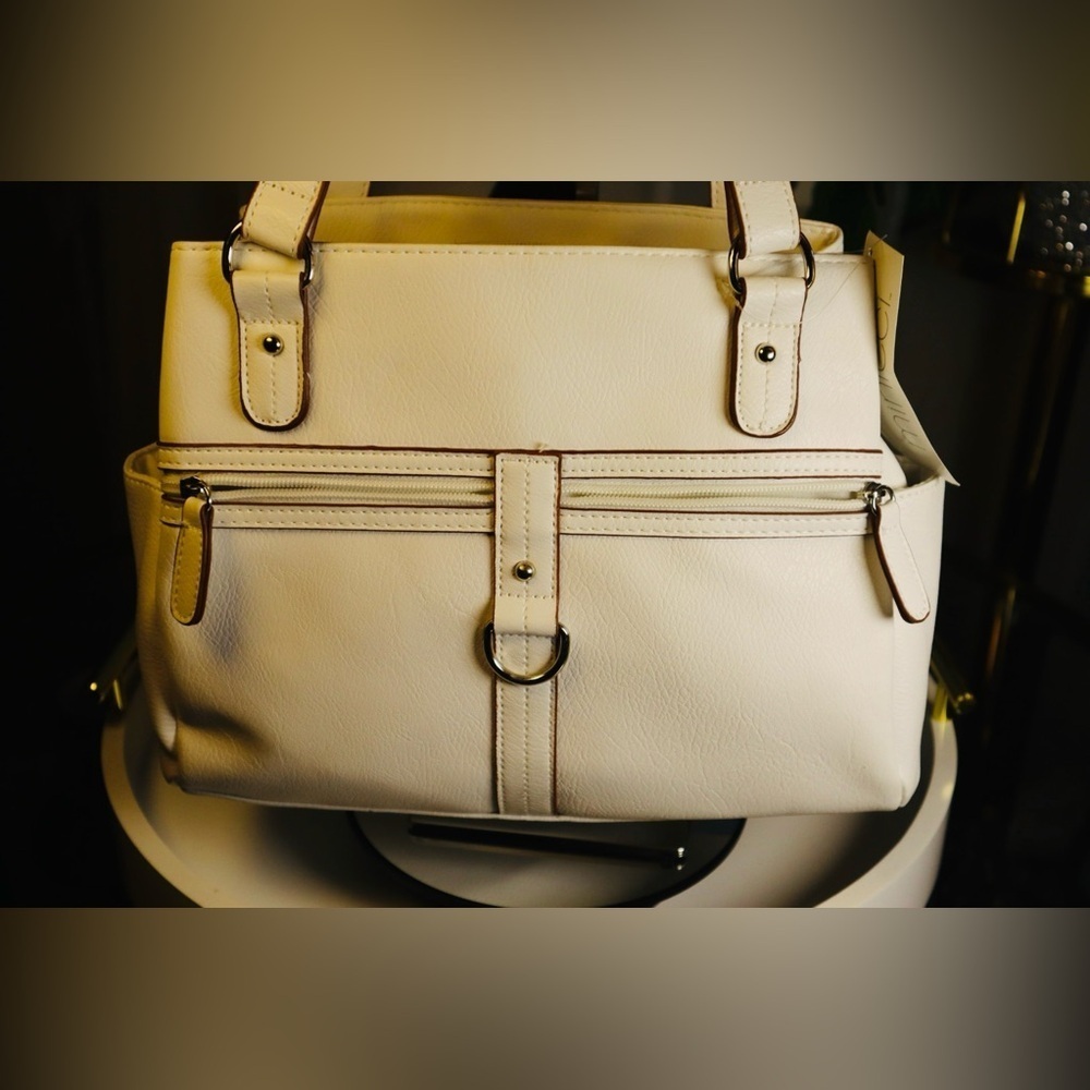 WHITE SHOULDER PURSE NWT - Picture 2 of 4
